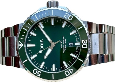 Oris Aquis Sunburst Green Dial 2019