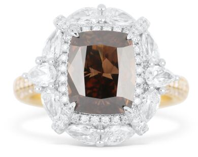 Ret18k gold ring set with 4.01ct brown diamonds & 2.00cts of pear & brilliant cut F/VS diamonds