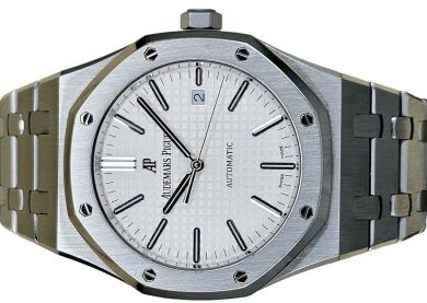 Audemars Piguet Royal Oak 15400ST