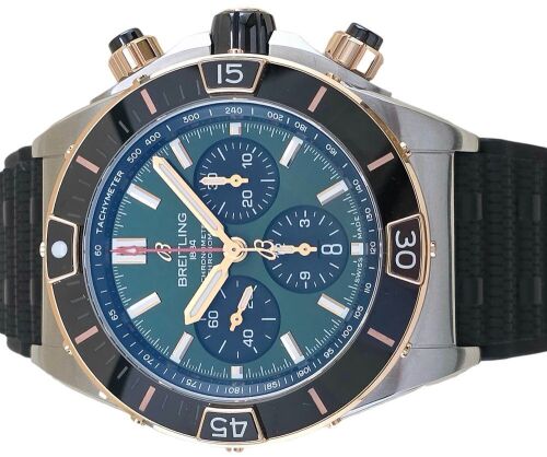 Breitling UB0136251L1S1 Super Chronomat B01 44 Green Dial 44mm 2023 Box & Papers