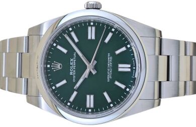 Rolex Oyster Perpetual 41 124300 Green Dial (2022)