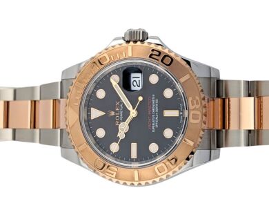 Rolex 126621 Yacht-Master 40 Two Tone Black Dial 40mm 2022 Box & Papers
