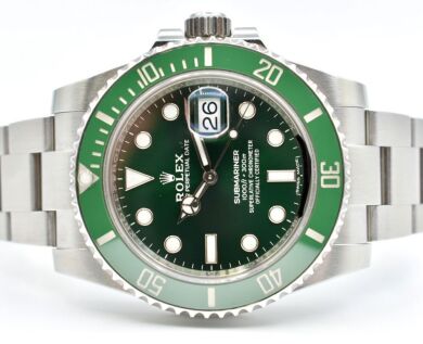 Rolex Submariner Date"HULK" 2019 Box and Papers