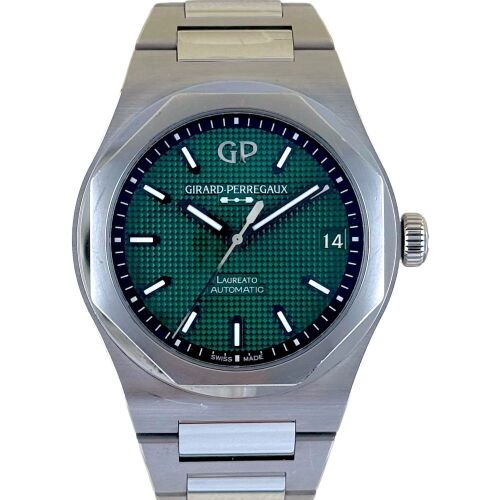 Girard Perregaux Laureato 42MM Green Dial