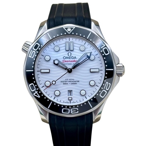 Omega Seamaster 300 White Ceramic Ref 210.32.42.20.04.001 2024